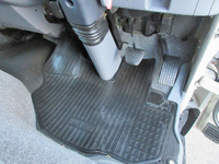 三菱ふそうキャンターアルミバン小型（2t・3t）[写真33]