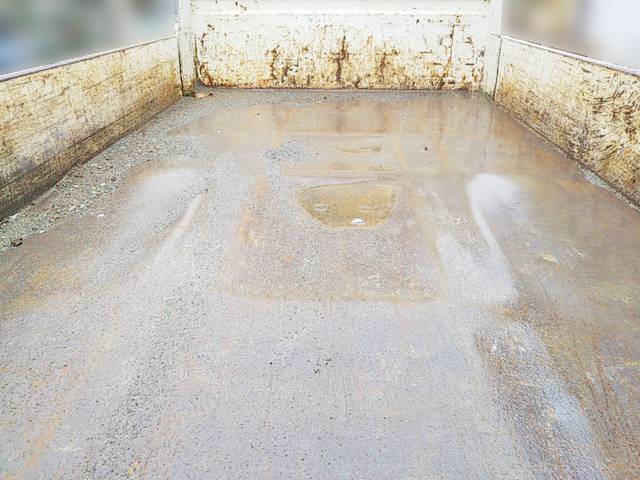 いすゞエルフダンプ小型（2t・3t）[写真05]