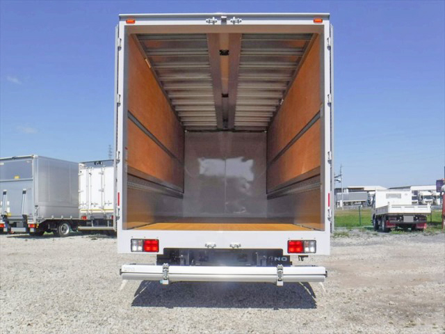 日野レンジャーアルミウイング中型（4t）[写真11]