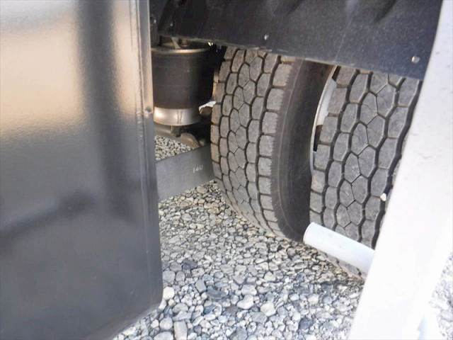 日野レンジャーアルミウイング中型（4t）[写真21]