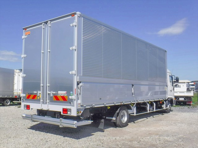 日野レンジャーアルミウイング中型（4t）[写真04]