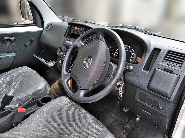 トヨタタウンエース平ボディ小型（2t・3t）[写真18]