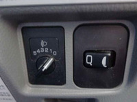 三菱ふそうキャンター平ボディ小型（2t・3t）[写真19]