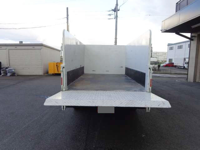 三菱ふそうキャンター平ボディ小型（2t・3t）[写真08]