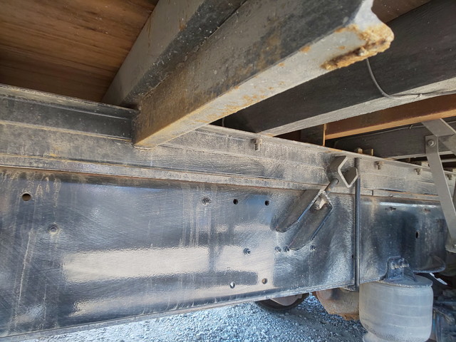 いすゞギガアルミブロック大型（10t）[写真14]