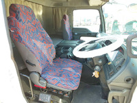 いすゞギガアルミブロック大型（10t）[写真27]