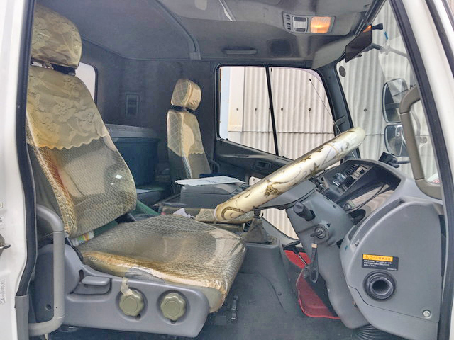 三菱ふそうファイターユニック3段増トン（6t・8t）[写真33]