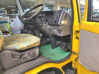 三菱ふそうローザ園児バス[写真11]