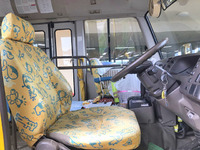 三菱ふそうローザ園児バス[写真12]