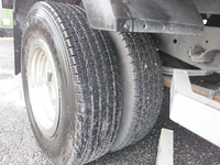 いすゞエルフ平ボディ小型（2t・3t）[写真15]