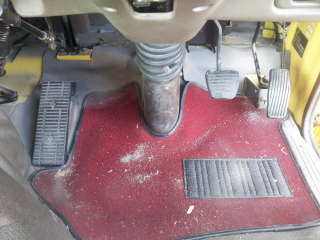 三菱ふそうローザ園児バス[写真15]