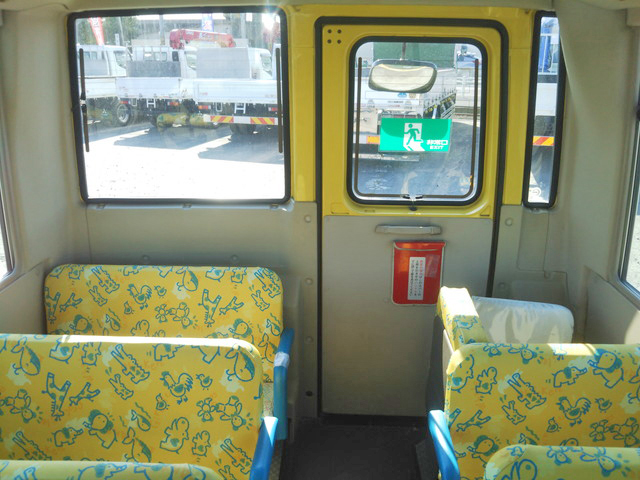 三菱ふそうローザ園児バス[写真09]