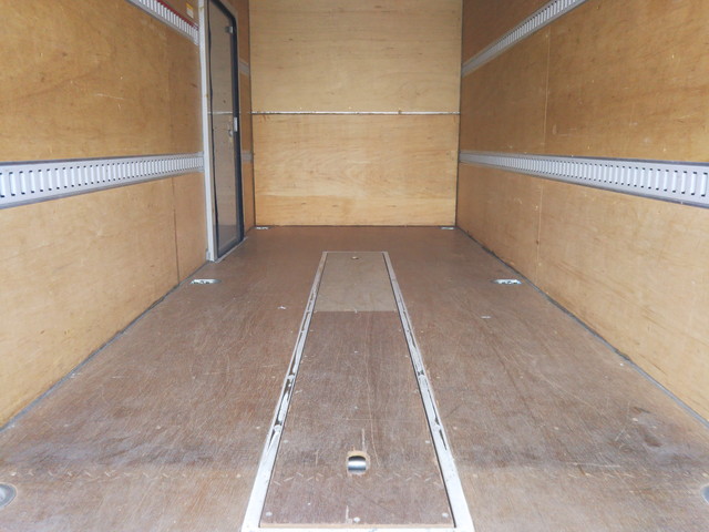 日産アトラスアルミバン小型（2t・3t）[写真17]