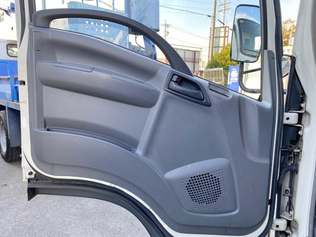 いすゞエルフ冷凍車（冷蔵車）小型（2t・3t）[写真27]