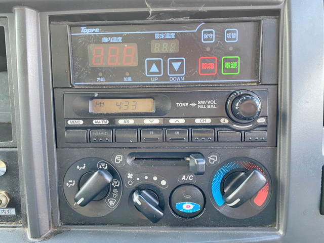 いすゞエルフ冷凍車（冷蔵車）小型（2t・3t）[写真37]