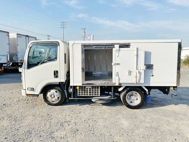 いすゞエルフ冷凍車（冷蔵車）小型（2t・3t）[写真07]