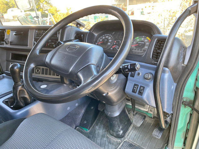 日野プロフィアダンプ大型（10t）[写真32]