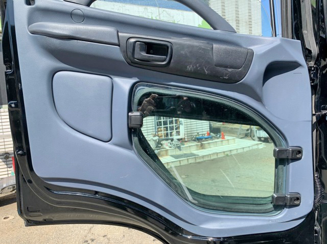 日野レンジャーアルミウイング中型（4t）[写真28]