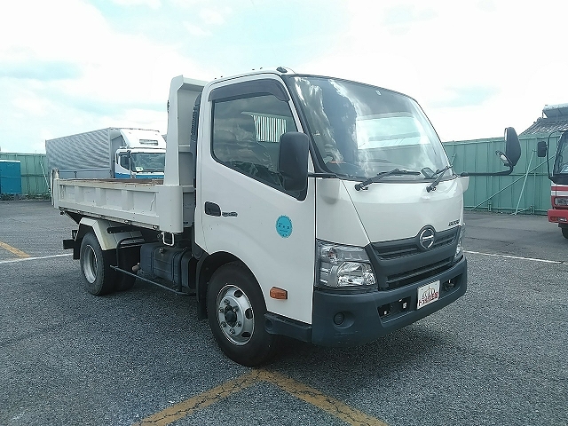 日野デュトロローダーダンプ小型（2t・3t）[写真03]