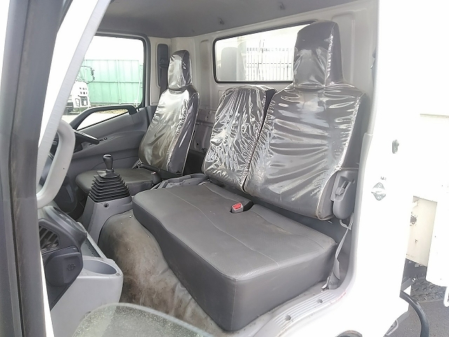 日野デュトロローダーダンプ小型（2t・3t）[写真30]