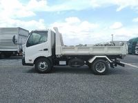 日野デュトロローダーダンプ小型（2t・3t）[写真05]