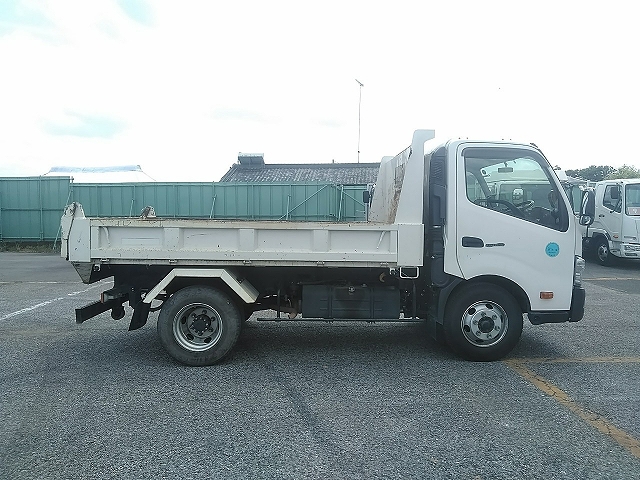 日野デュトロローダーダンプ小型（2t・3t）[写真07]