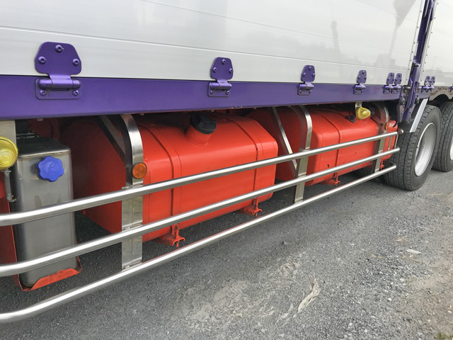 三菱ふそうスーパーグレートアルミウイング大型（10t）[写真14]