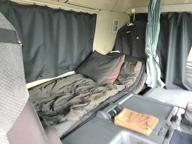 三菱ふそうスーパーグレートアルミウイング大型（10t）[写真20]