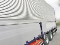 三菱ふそうスーパーグレートアルミウイング大型（10t）[写真07]