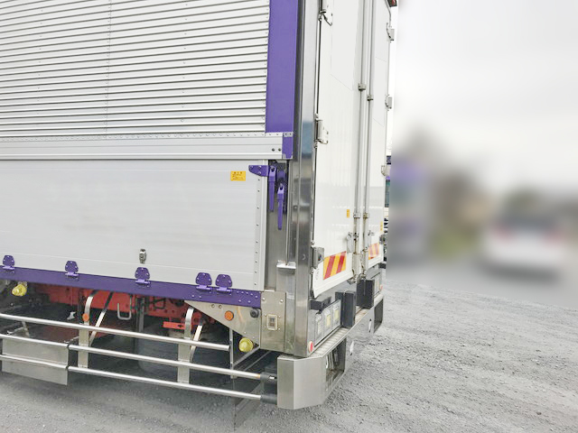 三菱ふそうスーパーグレートアルミウイング大型（10t）[写真09]