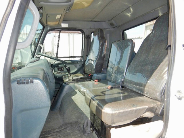 UDトラックスコンドルクレーン5段中型（4t）[写真20]