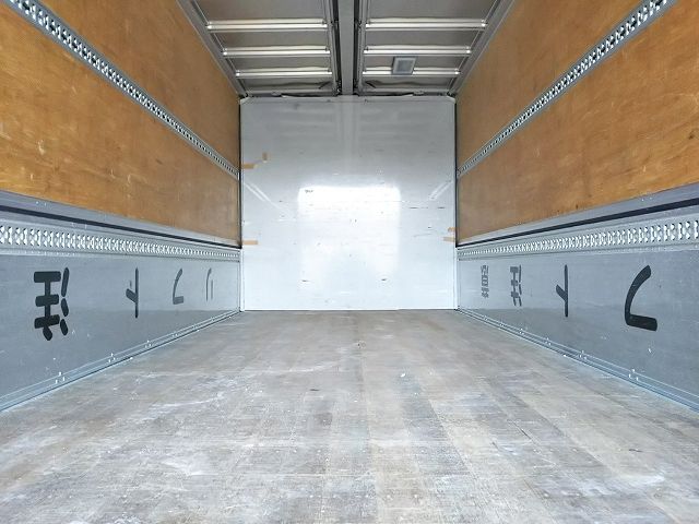 いすゞフォワードアルミウイング小型（2t・3t）[写真16]