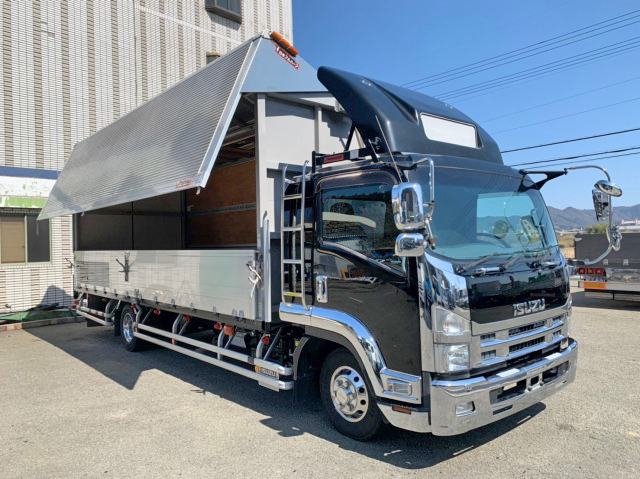 いすゞフォワードアルミウイング小型（2t・3t）[写真02]