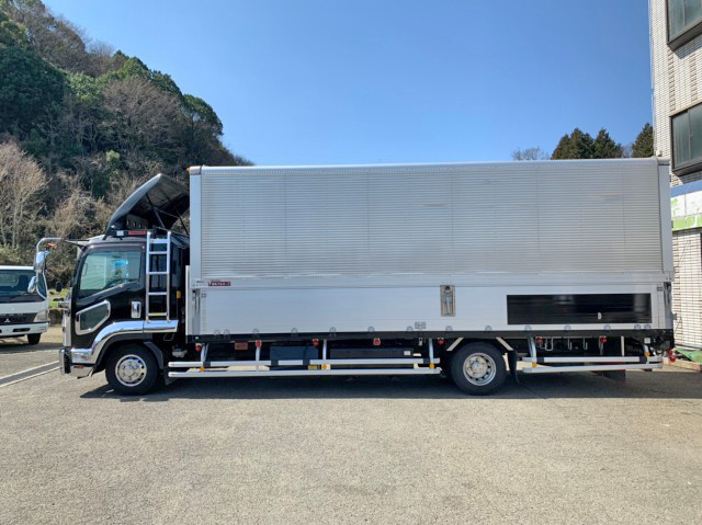 いすゞフォワードアルミウイング小型（2t・3t）[写真07]