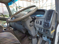 三菱ふそうファイターユニック3段増トン（6t・8t）[写真35]