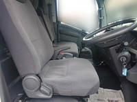 いすゞエルフ冷凍車（冷蔵車）小型（2t・3t）[写真23]