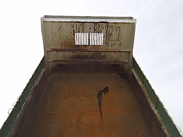 いすゞフォワードダンプ中型（4t）[写真17]