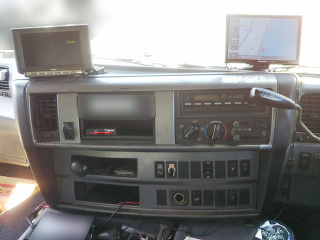 日野プロフィアトレーラーヘッド（トラクターヘッド）大型（10t）[写真18]