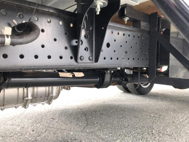 いすゞエルフダブルキャブ（Wキャブ）小型（2t・3t）[写真13]