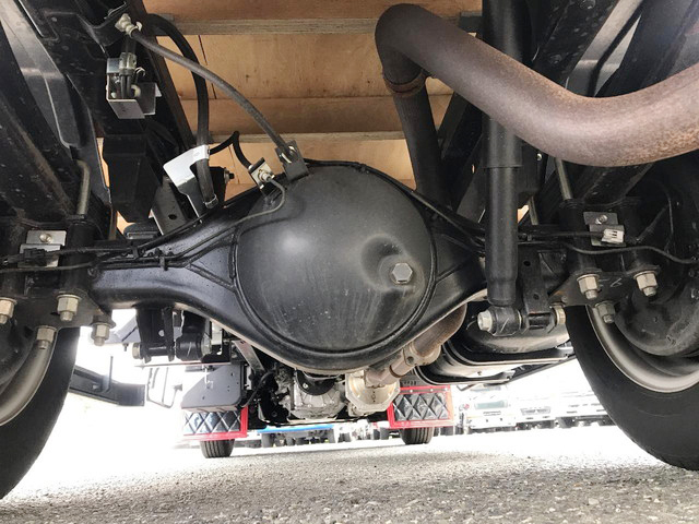 いすゞエルフダブルキャブ（Wキャブ）小型（2t・3t）[写真14]