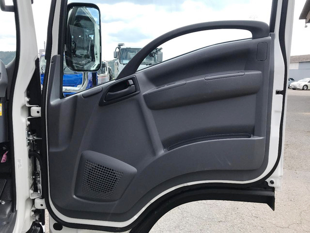 いすゞエルフダブルキャブ（Wキャブ）小型（2t・3t）[写真20]