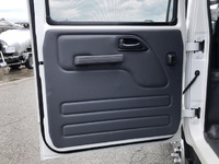 いすゞエルフダブルキャブ（Wキャブ）小型（2t・3t）[写真21]