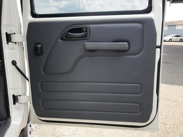 いすゞエルフダブルキャブ（Wキャブ）小型（2t・3t）[写真22]