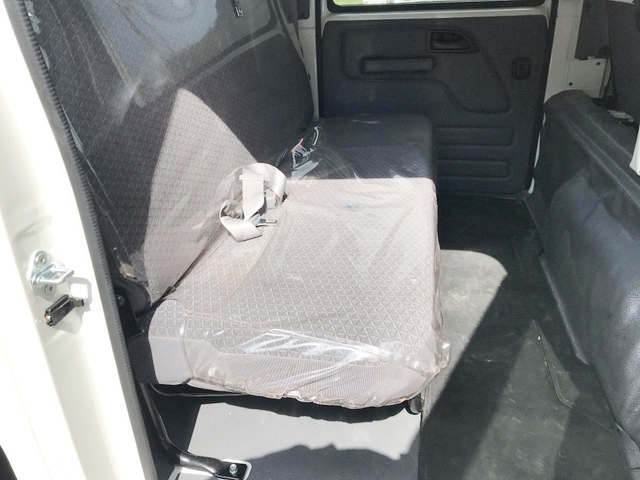 いすゞエルフダブルキャブ（Wキャブ）小型（2t・3t）[写真26]