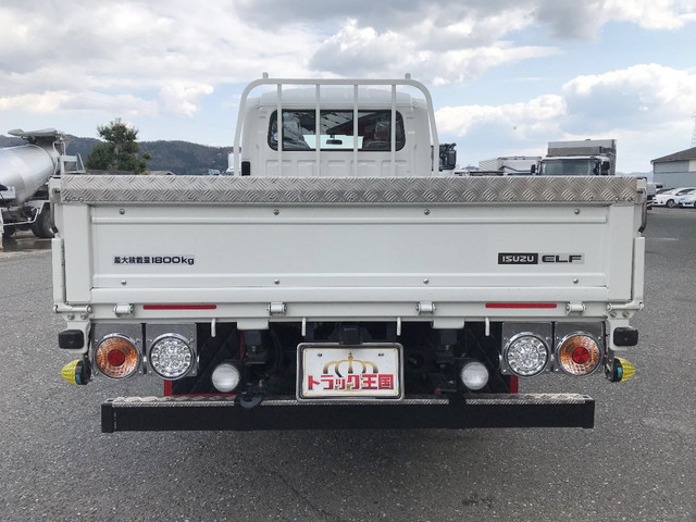 いすゞエルフダブルキャブ（Wキャブ）小型（2t・3t）[写真08]