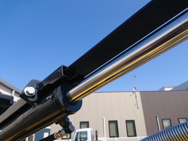 ヤンマーミニユンボ（ミニバックホー）[写真12]