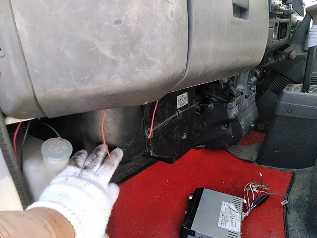 三菱ふそうキャンター平ボディ小型（2t・3t）[写真12]