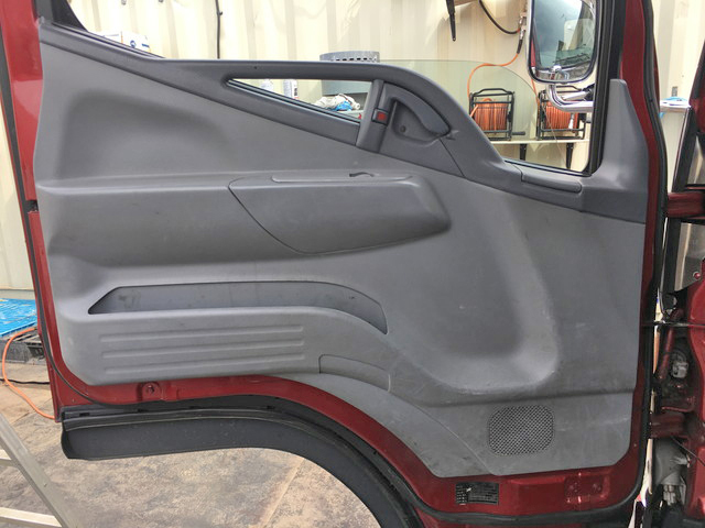 三菱ふそうキャンターセーフティローダー小型（2t・3t）[写真28]