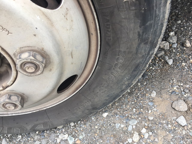 いすゞエルフダンプ小型（2t・3t）[写真16]