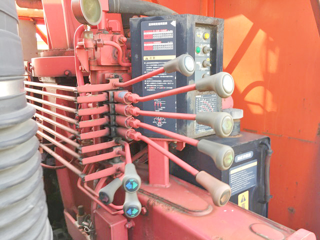 UDトラックスビッグサムユニック4段大型（10t）[写真10]